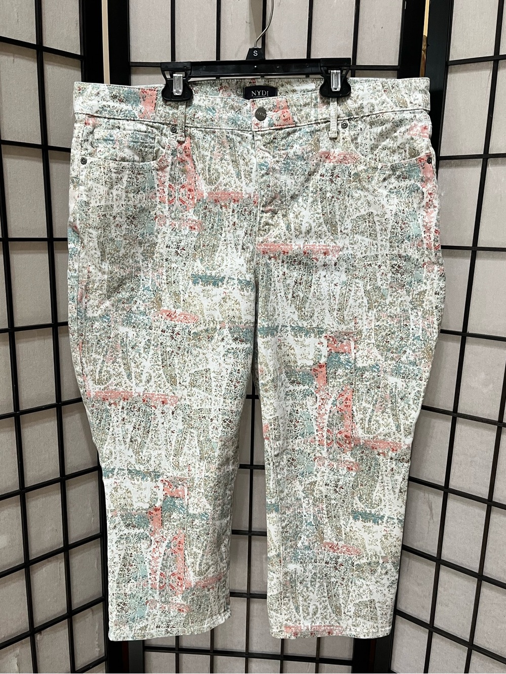 NYDJ High Rise abstract Floral-Print Cropped Jeans in White, Teal, Coral SIZE 16